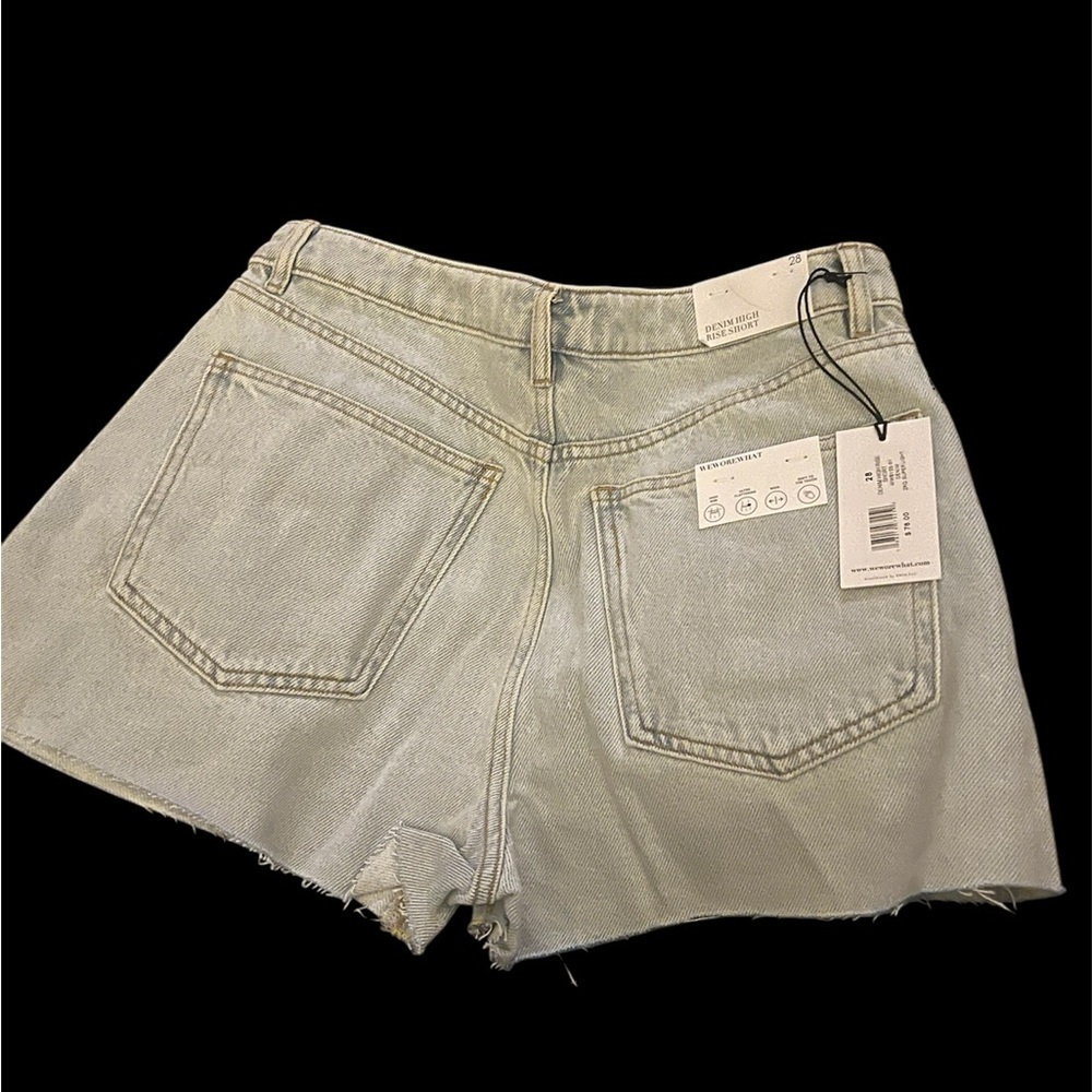 NWT We Wore What Denim High Rise Short in Super Light Denim Size 28 - Picture 4 of 8